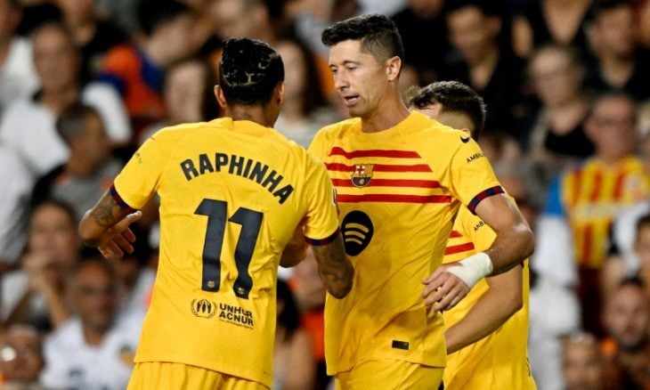 برشلونة يقلب الطاولة على فالنسيا بفضل ثنائية ليفاندوفسكي