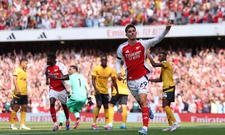 فريق أرسنال يستهل مشواره بالدوري الإنكليزي بثنائية في مرمى ولفرهامبتون